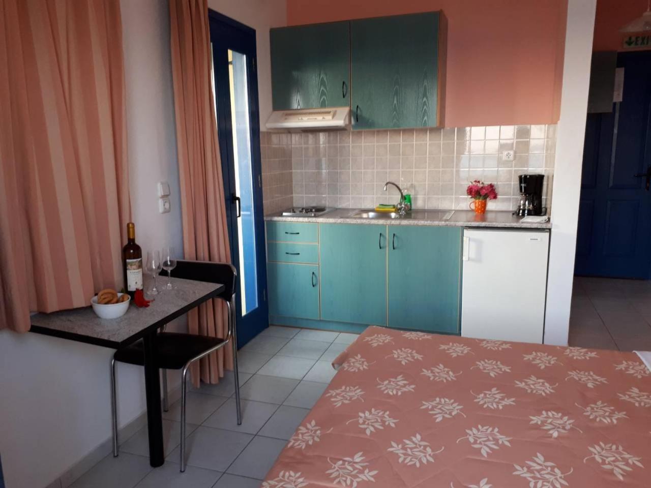 Akti Appartement *